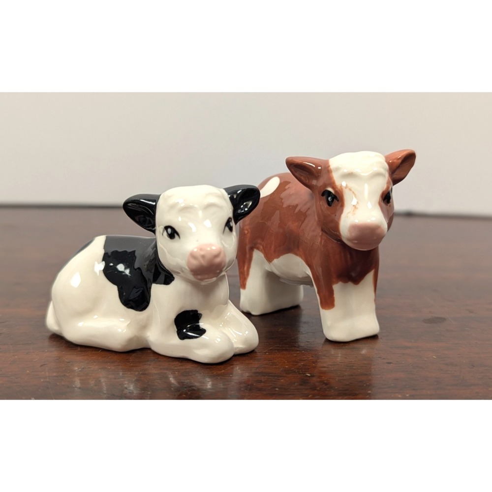 Cow Calf Salt Pepper Shakers Ceramic Black White Brown Farmhouse Pair 300-SP0074